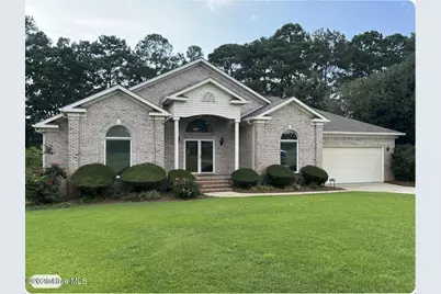 909 Lakeview Drive, Clinton, NC 28328 - Photo 1
