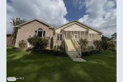 909 Lakeview Drive, Clinton, NC 28328 - Photo 3