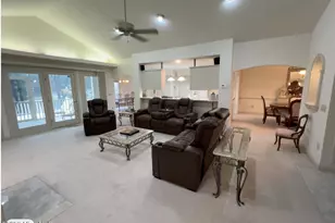 909 Lakeview Dr, Clinton, NC 28328 - Photo 9