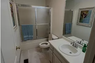 909 Lakeview Dr, Clinton, NC 28328 - Photo 35