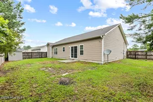 106 Lilac Ln, Richlands, NC 28574 - Photo 23