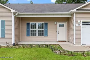 106 Lilac Ln, Richlands, NC 28574 - Photo 3