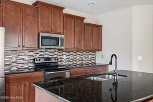 910 Highgrove Dr, Spring Lake, NC 28390 - Photo 11