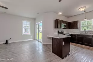 409 Blockade Shl Ln, Jacksonville, NC 28546 - Photo 7