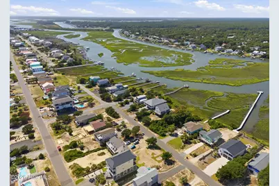 2016 W Pelican Drive, Oak Island, NC 28465 - Photo 45