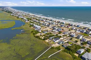2016 W Pelican Dr, Oak Island, NC 28465 - Photo 3
