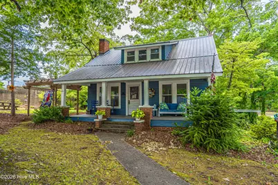131 N Middleton Street, Robbins, NC 27325 - Photo 5
