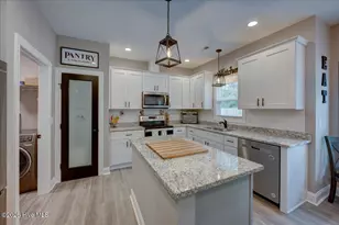 209 Pecan Grove Ct, New Bern, NC 28562 - Photo 11