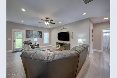 209 Pecan Grove Court, New Bern, NC 28562 - Photo 5