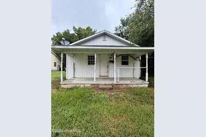207 E Peterson Street, Edenton, NC 27932 - Photo 1