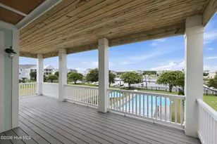 206 Back St, Newport, NC 28570 - Photo 9