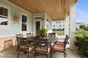 206 Back St, Newport, NC 28570 - Photo 33