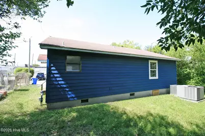906 Starkeys Alley, Wilmington, NC 28401 - Photo 13