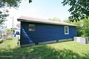906 Starkeys Aly, Wilmington, NC 28401 - Photo 13