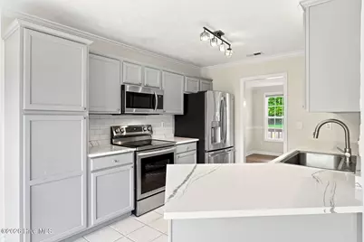 201 Bridlewood Drive, Jacksonville, NC 28540 - Photo 13