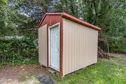 1209 Sycamore Road, Kinston, NC 28501 - Photo 19