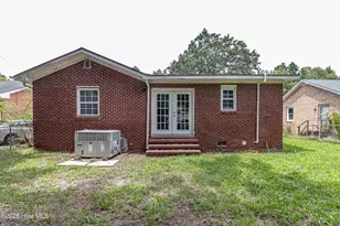 1209 Sycamore Rd, Kinston, NC 28501 - Photo 17
