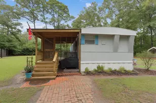 525 King Dr, Hampstead, NC 28443 - Photo 3