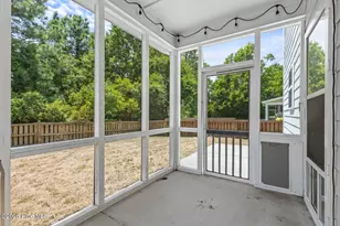 404 Canvasback Ln, Sneads Ferry, NC 28460 - Photo 37
