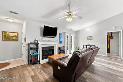 3703 Elizabeth Avenue, New Bern, NC 28562 - Photo 11