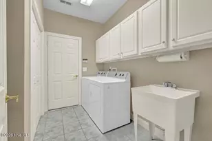 7802 Marymount Dr, Wilmington, NC 28411 - Photo 35
