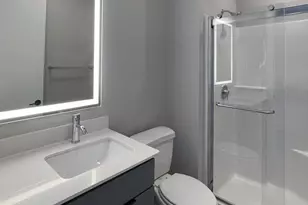1102 Castle St, Wilmington, NC 28401 - Photo 5