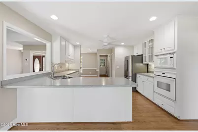 5208 Meadowbrook Drive, Trent Woods, NC 28562 - Photo 13