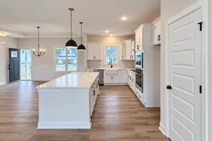 140 Margot Manor Dr, Benson, NC 27504 - Photo 7