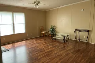 77 Maple Ave, Elizabethtown, NC 28337 - Photo 5