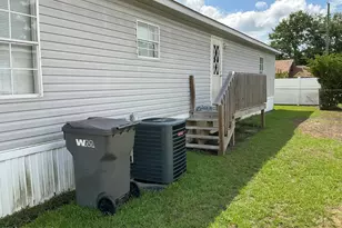 77 Maple Ave, Elizabethtown, NC 28337 - Photo 23