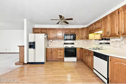 1113 Riverside Avenue, Elizabeth City, NC 27909 - Photo 13