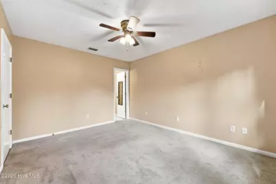 542 Shadowridge Road, Jacksonville, NC 28546 - Photo 17