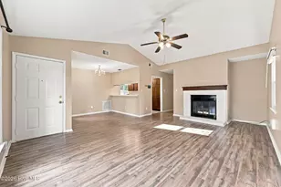 542 Shadowridge Rd, Jacksonville, NC 28546 - Photo 7