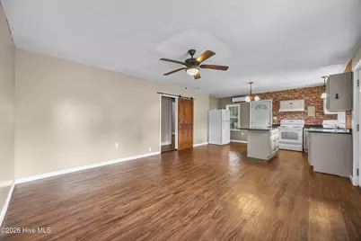 207 W Bridgers Street, Burgaw, NC 28425 - Photo 11