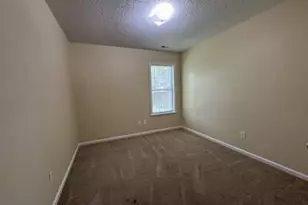 305 Firethorn Ln, Jacksonville, NC 28546 - Photo 13