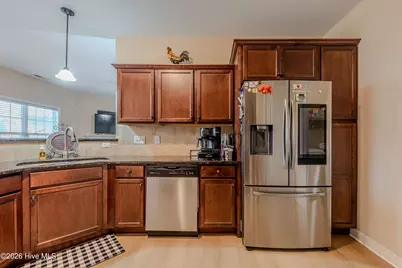 508 Louvre Lane, Jacksonville, NC 28546 - Photo 15