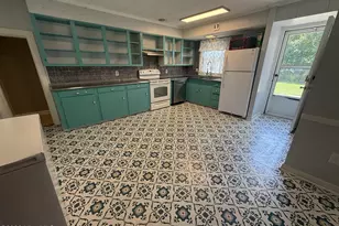 210 E Middle St, Creswell, NC 27928 - Photo 13
