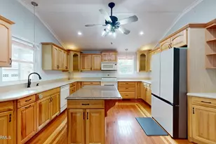221 Salty Shores Rd, Newport, NC 28570 - Photo 13