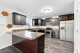 706 Opus Ct, Richlands, NC 28574 - Photo 13