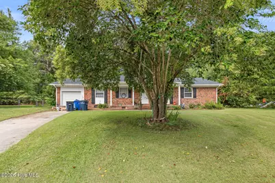 517 West Court, Jacksonville, NC 28546 - Photo 3