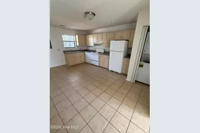 128 Cordell Circle, Jacksonville, NC 28540 - Photo 9