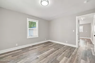 405 Greenview Drive N, Greenville, NC 27834 - Photo 17