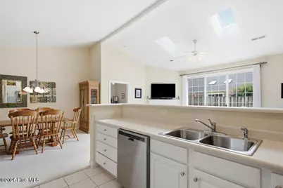 5006 Carleton Drive #Unit 113, Wilmington, NC 28403 - Photo 13
