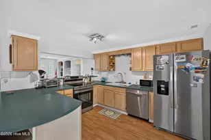 901 Cardinal Rd, Southport, NC 28461 - Photo 9