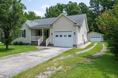 122 Laura Drive, New Bern, NC 28562 - Photo 1