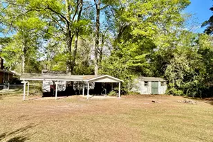 911 Atkinson St, Laurinburg, NC 28352 - Photo 13