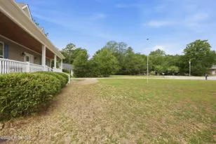 221 Oak Grove Cir, Hubert, NC 28539 - Photo 11