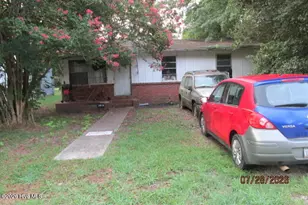 2304 North St, Lumberton, NC 28358 - Photo 1