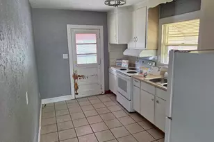 1609 Sauls St SW, Wilson, NC 27893 - Photo 9