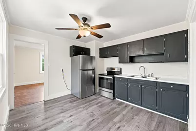 303 Banks Street, Jacksonville, NC 28540 - Photo 13